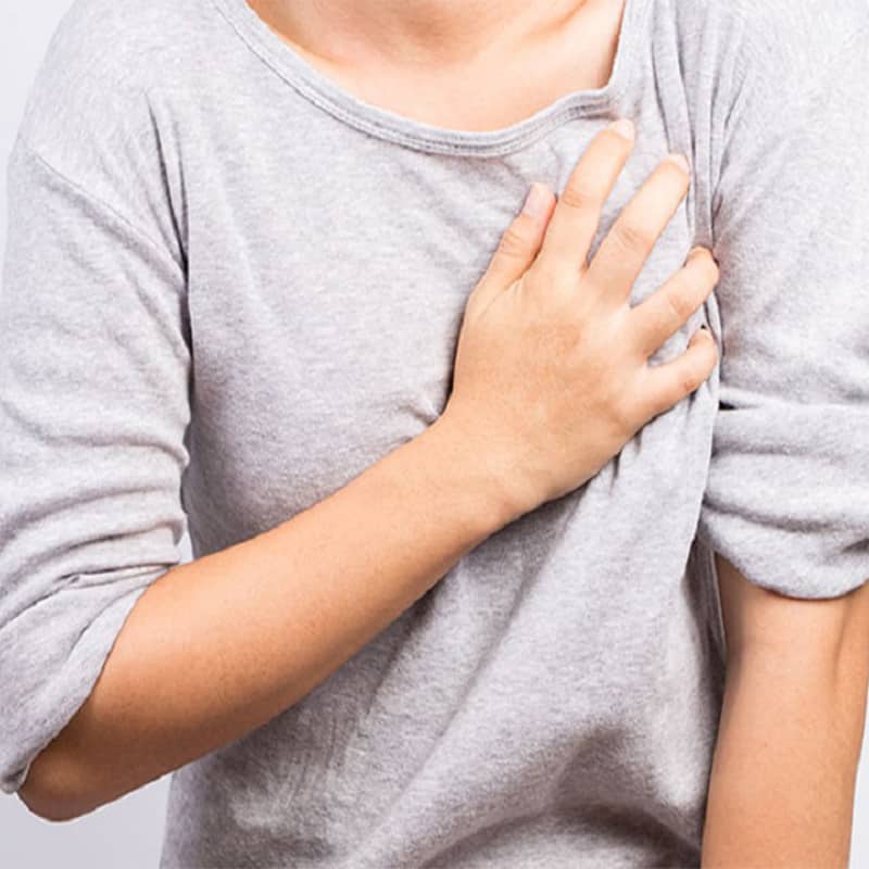 شقاق سینه چیست؟ روش‌های درمان شقاق سینه و زخم نوک سینه